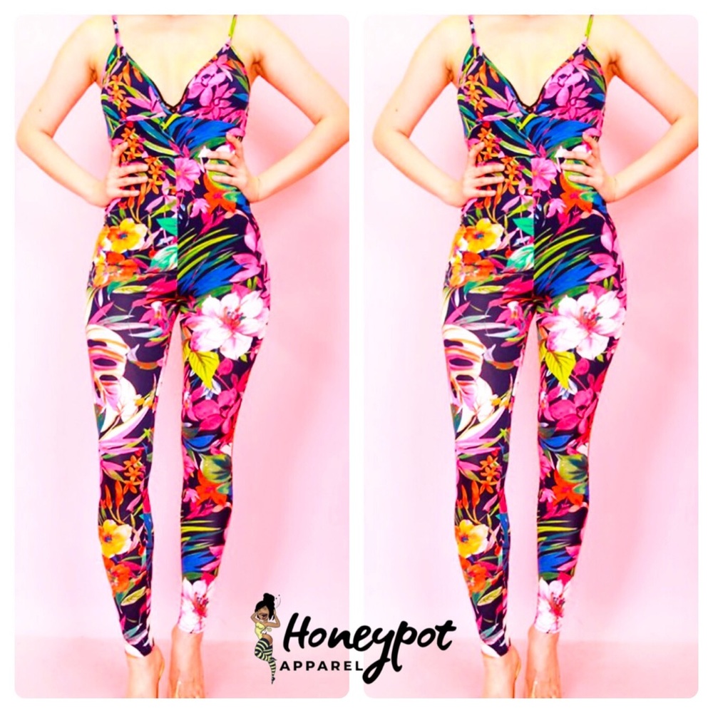 Flower Bomb Jumper 92% polyester 8% spandex